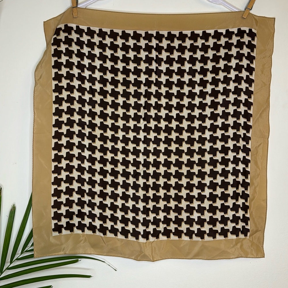 VTG brown and tan houndstooth scarf / ascot